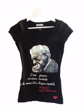 MARIO VARGAS LLOSA T shirt Camiseta Pintada T-shirt Literary - QuorArtisticTshirts
