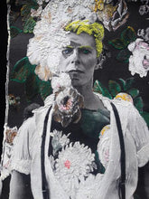 DAVID BOWIE Portrait  Art to Wear T-shirt  on Flowers background PAINTED 3d - QuorArtisticTshirts
