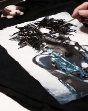 BLACK QUEEN T-shirt in Blue  PAINTED 3d - Curly hair tshirt - QuorArtisticTshirts