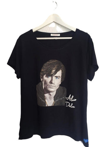 Hand-Painted Alain Delon T-Shirt – Striking Blue Eyes Portrait - QuorArtisticTshirts