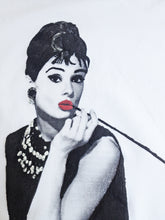 AUDREY HEPBURN  PAINTED On Relief  Breakfast at Tiffay's T-shirt - QuorArtisticTshirts
