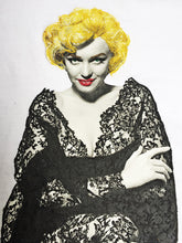 Marilyn Monroe T-shirt  Sexy Icon - QuorArtisticTshirts