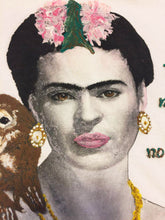 Frida Kahlo  T-shirt  Frida with Monkey Artistic   Tshirt - Quortshirts