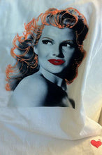 RITA HAYWORTH T shirt Timeless Hollywood Beauty - Quortshirts